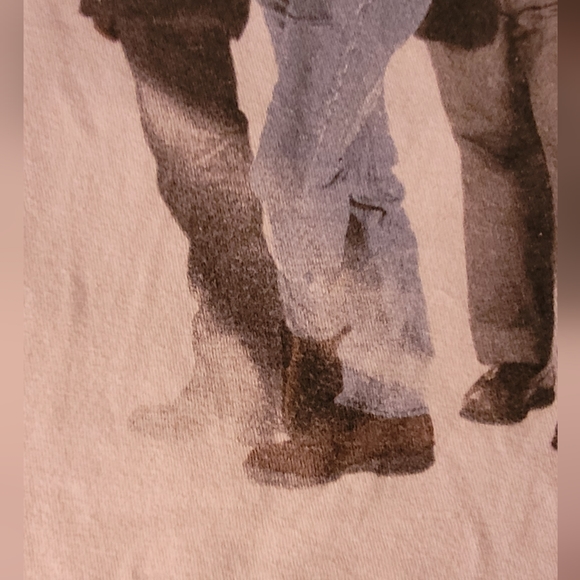 Medium Seinfeld Tee - Picture 3 of 6